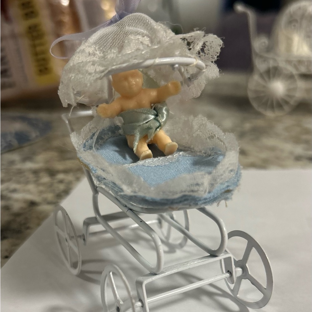 Vtg baby carriage with tiny baby
